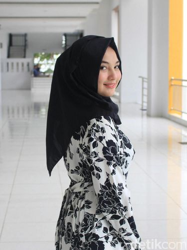 Top 3 Video Viral Mahasiswi Ukhty Jilbab Hitam Anjay Sagnean Cantiknya Bukan Main Top Global Kampus Indonesia New 2025